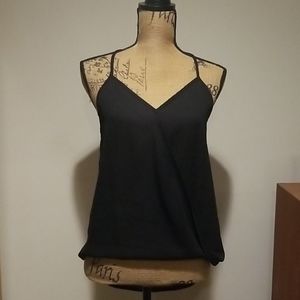 💙 Black overlapping top